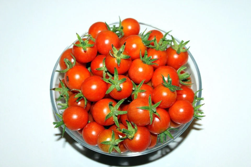 100 Red SWEETIE CHERRY TOMATO Super Sweet 1" Lycopersicon Fruit Vegetable Seeds - Image 8